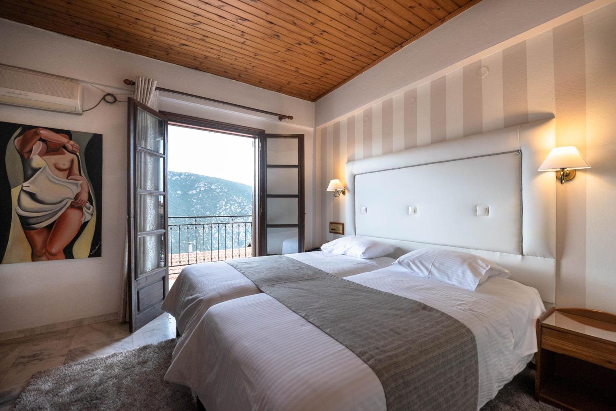 Kouros Hotel デルポイ エクステリア 写真